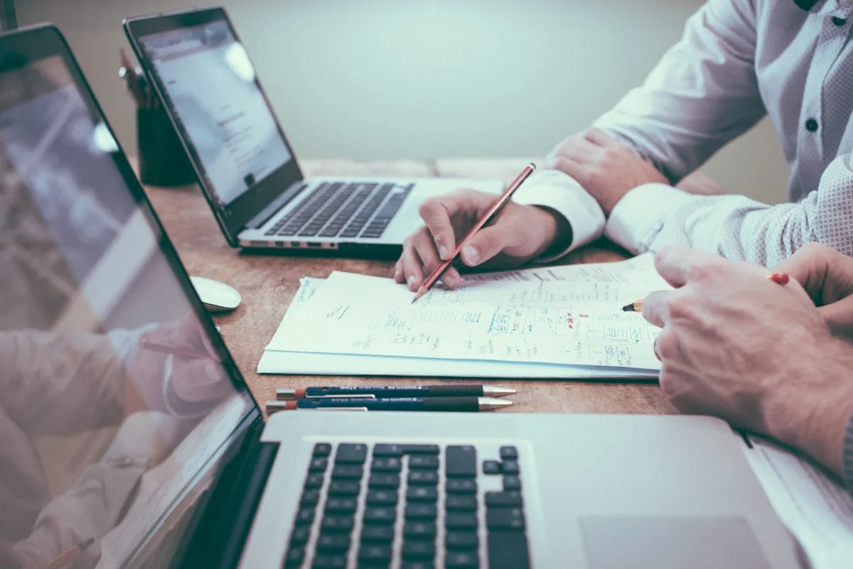 Criterios para seleccionar un proveedor de inteligencia artificial para empresas en Cantabria